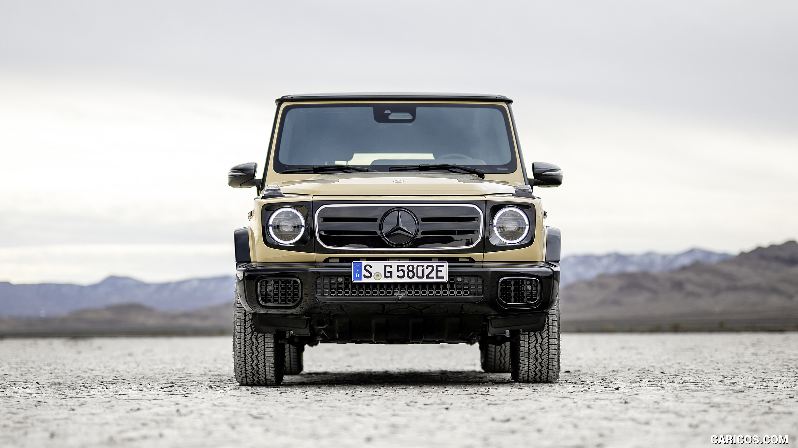 2025 Mercedes-Benz G 580 Electric with EQ Technology (Color: MANUFAKTUR Desert Sand Non-Metallic) - Front, #52 of 107