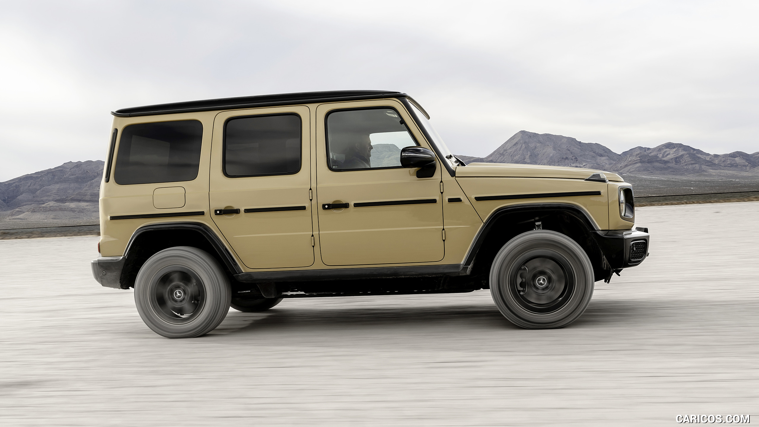 2025 Mercedes-Benz G 580 Electric with EQ Technology (Color: MANUFAKTUR Desert Sand Non-Metallic) - Side, #43 of 227