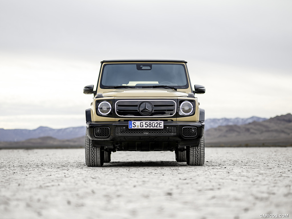 2025 Mercedes-Benz G 580 Electric with EQ Technology (Color: MANUFAKTUR Desert Sand Non-Metallic) - Front