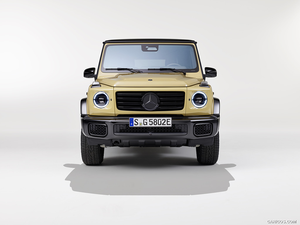 2025 Mercedes-Benz G 580 Electric with EQ Technology (Color: MANUFAKTUR Desert Sand Non-Metallic) - Front