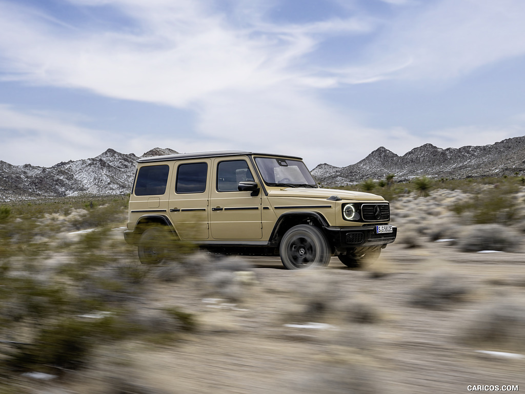 2025 Mercedes-Benz G 580 Electric with EQ Technology (Color: MANUFAKTUR Desert Sand Non-Metallic) - Front Three-Quarter