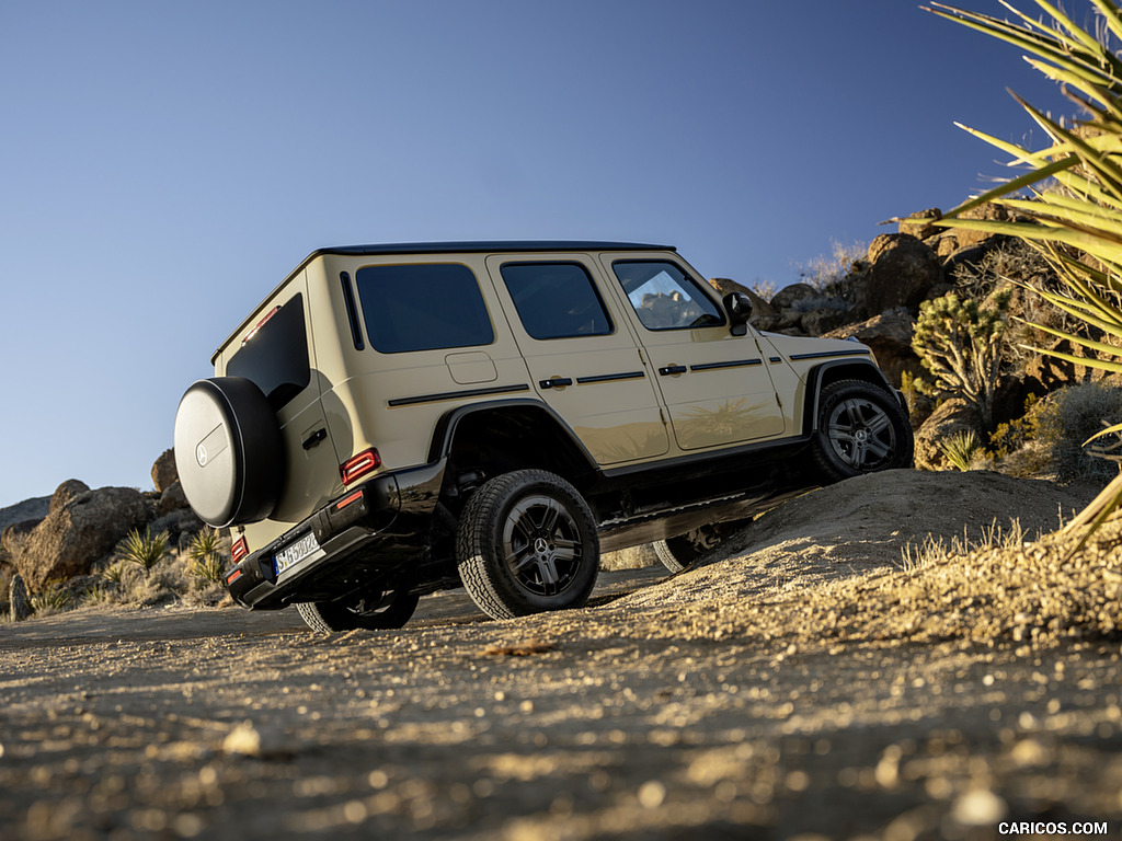 2025 Mercedes-Benz G 580 Electric with EQ Technology (Color: MANUFAKTUR Desert Sand Non-Metallic) - Off-Road