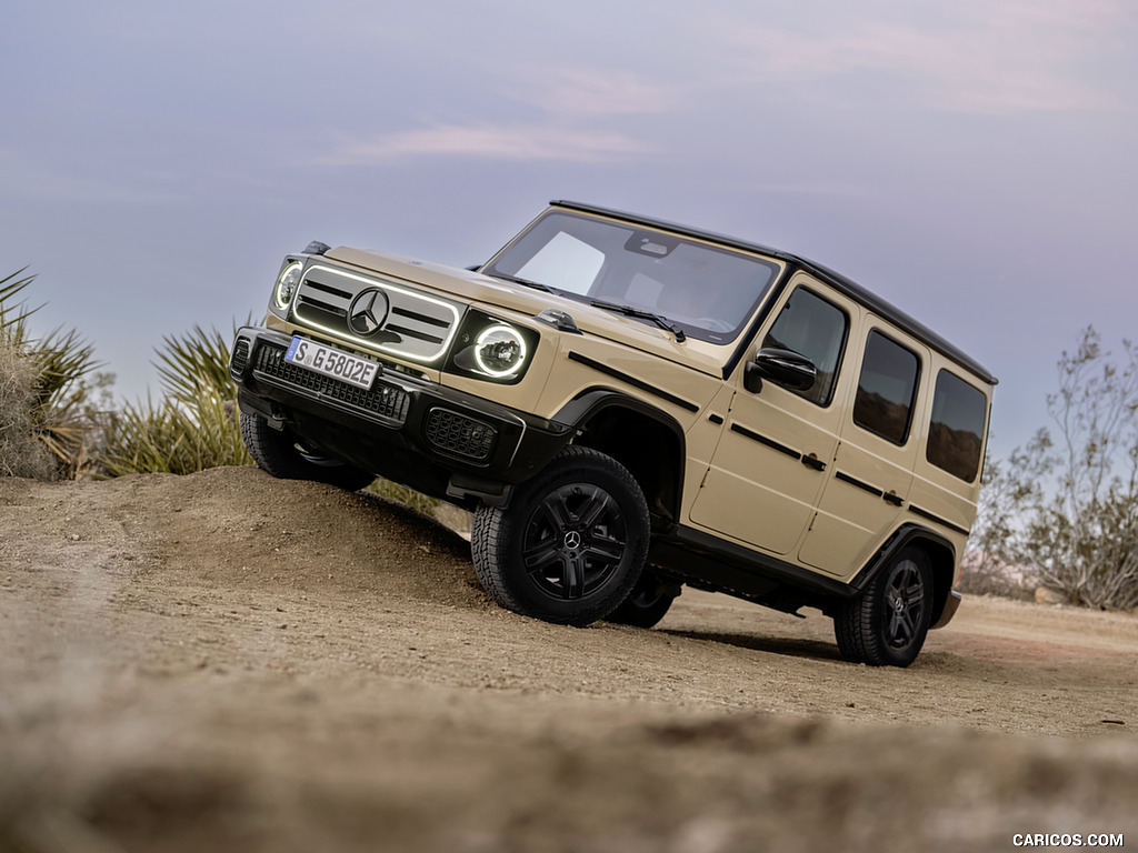 2025 Mercedes-Benz G 580 Electric with EQ Technology (Color: MANUFAKTUR Desert Sand Non-Metallic) - Off-Road