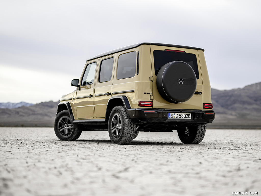 2025 Mercedes-Benz G 580 Electric with EQ Technology (Color: MANUFAKTUR Desert Sand Non-Metallic) - Rear Three-Quarter