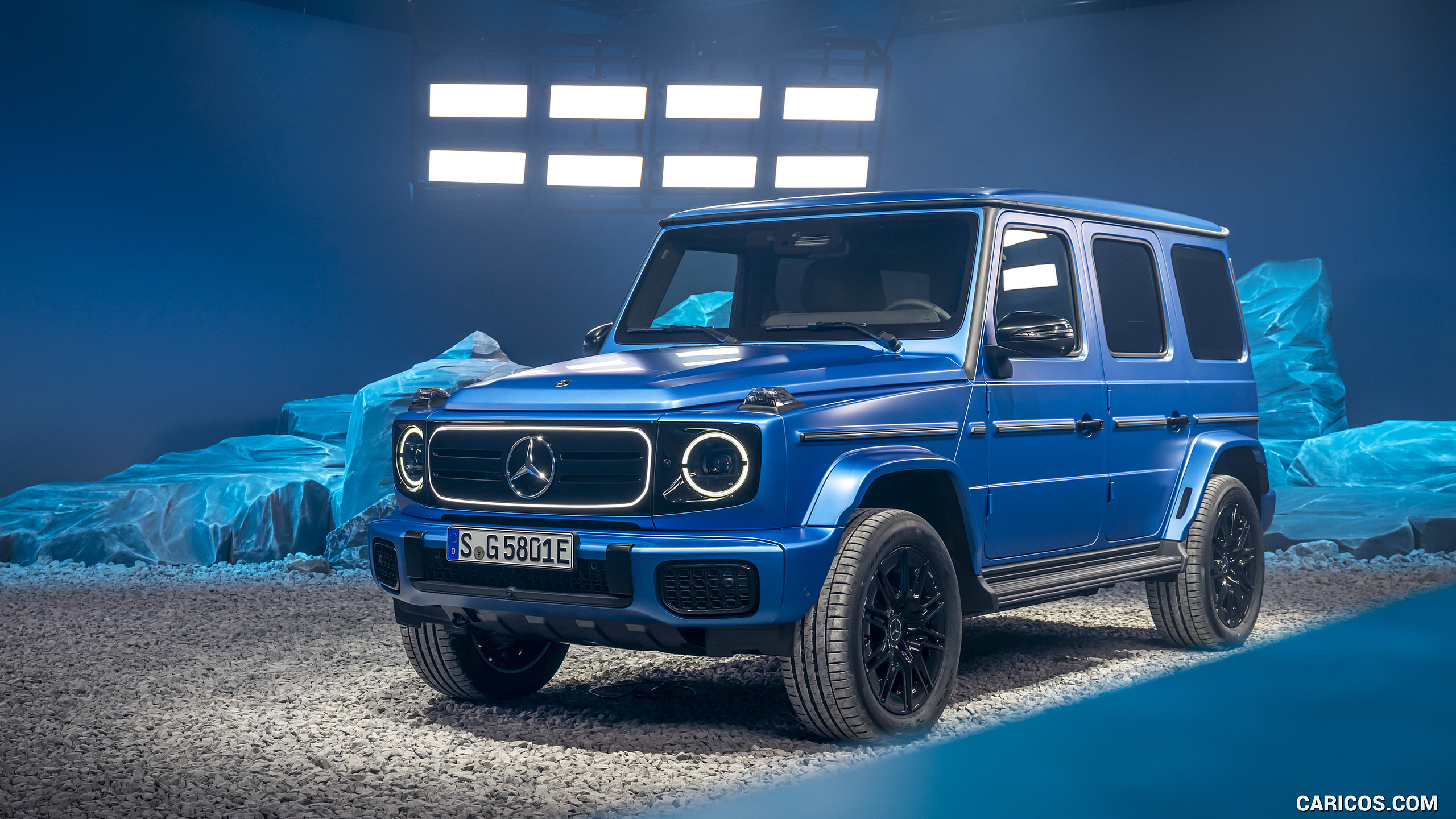 2025 Mercedes-Benz G 580 Electric with EQ Technology Edition One (Color: MANUFAKTUR South See Magno) - Front Three-Quarter, #70 of 107
