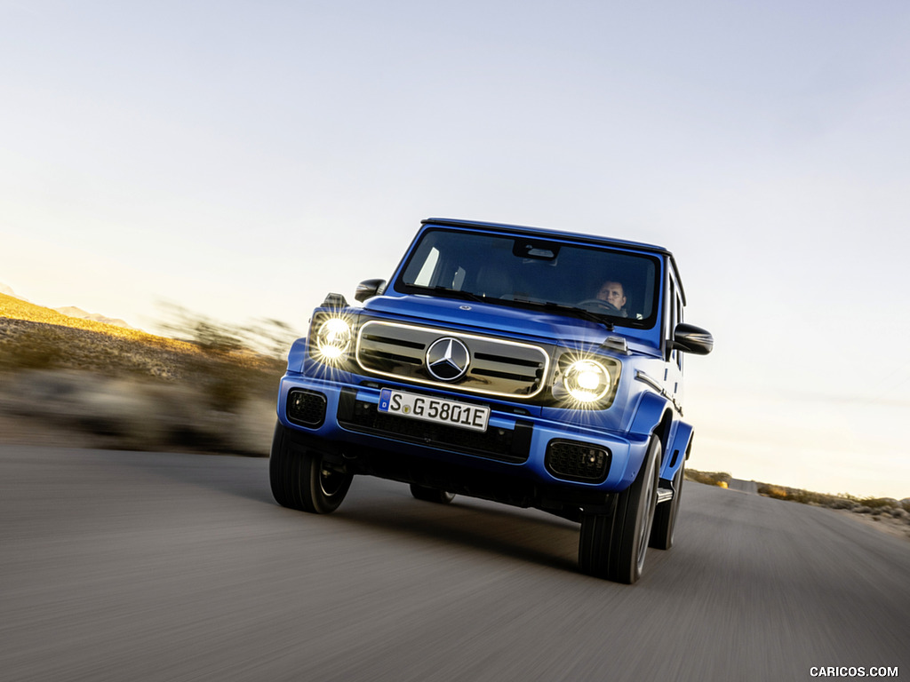 2025 Mercedes-Benz G 580 Electric with EQ Technology Edition One (Color: MANUFAKTUR South See Magno) - Front