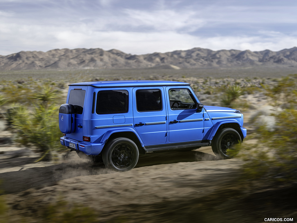 2025 Mercedes-Benz G 580 Electric with EQ Technology Edition One (Color: MANUFAKTUR South See Magno) - Side