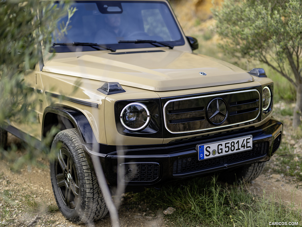 2025 Mercedes-Benz G 580 with EQ Technology (Color: MANUFAKTUR Desert Sand) - Front