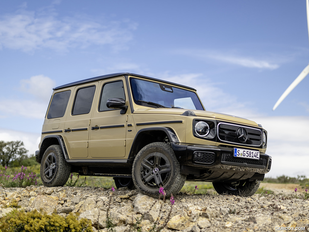 2025 Mercedes-Benz G 580 with EQ Technology (Color: MANUFAKTUR Desert Sand) - Front Three-Quarter