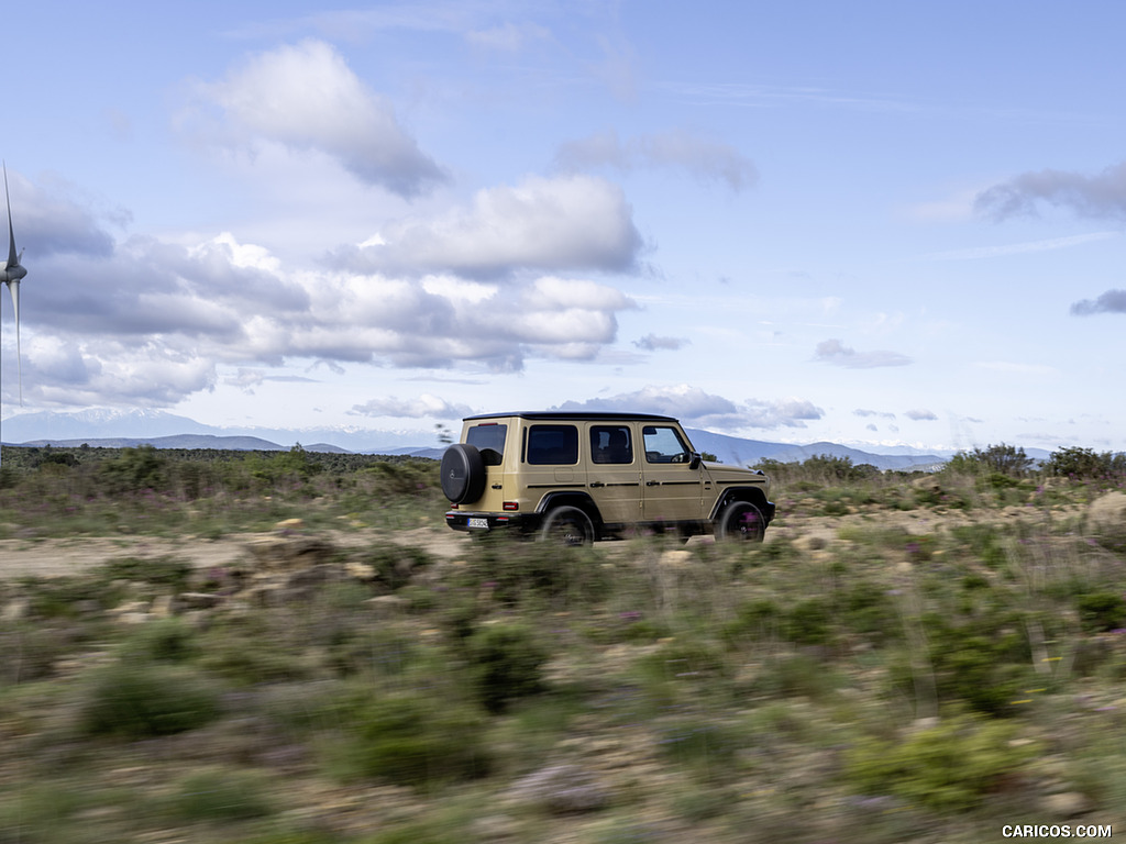 2025 Mercedes-Benz G 580 with EQ Technology (Color: MANUFAKTUR Desert Sand) - Off-Road