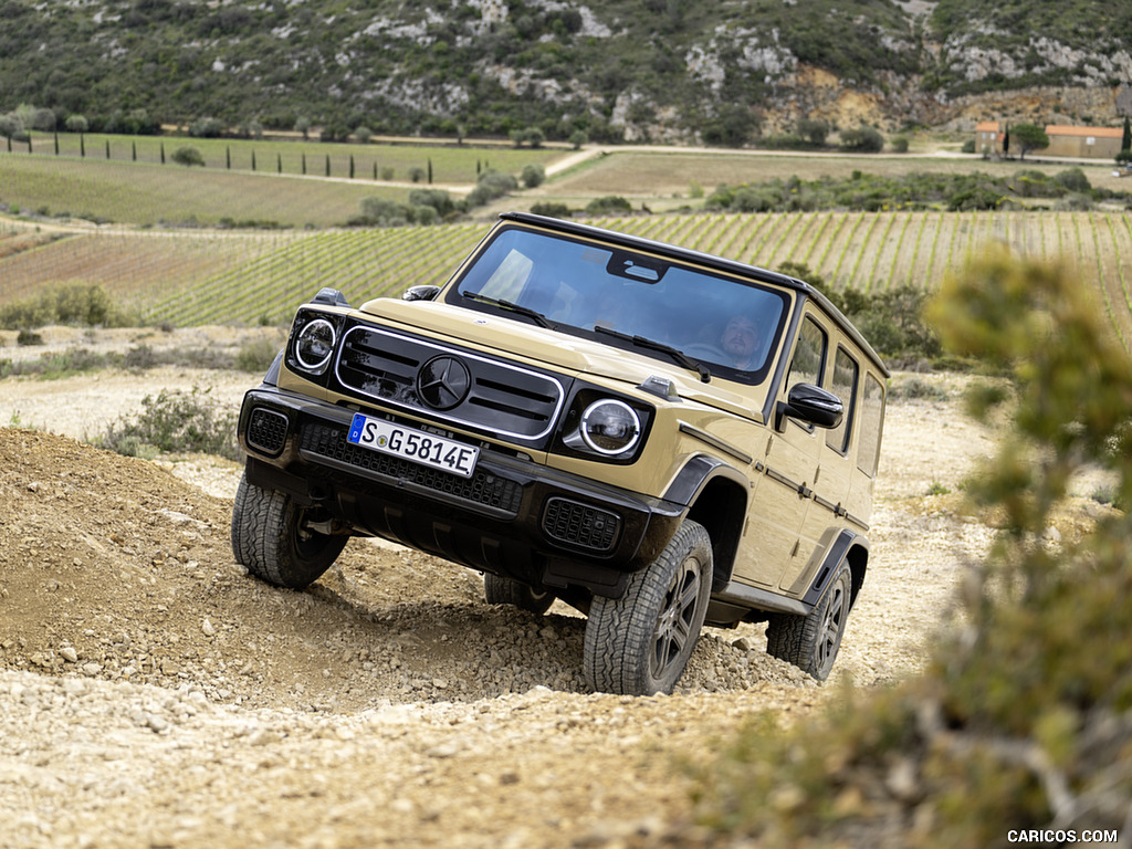 2025 Mercedes-Benz G 580 with EQ Technology (Color: MANUFAKTUR Desert Sand) - Off-Road