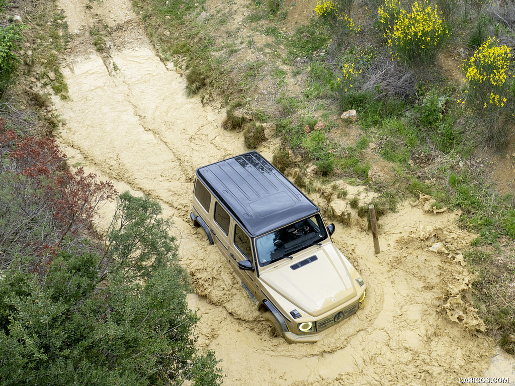 2025 Mercedes-Benz G 580 with EQ Technology (Color: MANUFAKTUR Desert Sand) - Off-Road