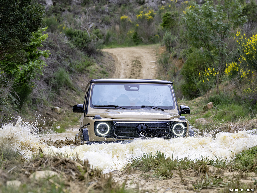 2025 Mercedes-Benz G 580 with EQ Technology (Color: MANUFAKTUR Desert Sand) - Off-Road