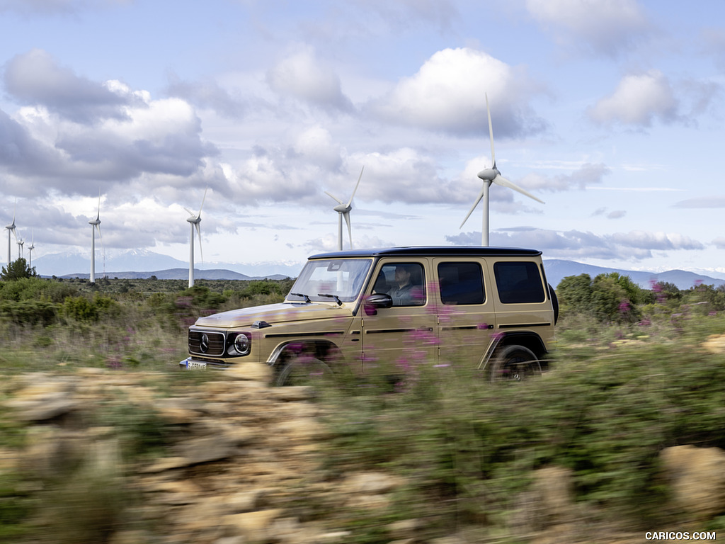 2025 Mercedes-Benz G 580 with EQ Technology (Color: MANUFAKTUR Desert Sand) - Off-Road