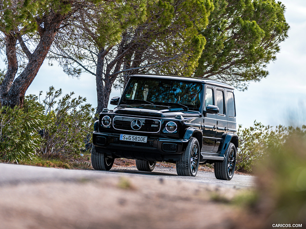 2025 Mercedes-Benz G 580 with EQ Technology (Color: Obsidian Black Metallic) - Front