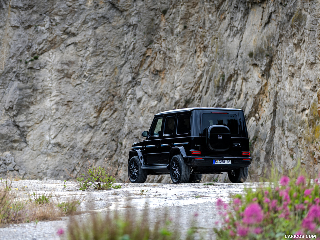 2025 Mercedes-Benz G 580 with EQ Technology (Color: Obsidian Black Metallic) - Rear Three-Quarter