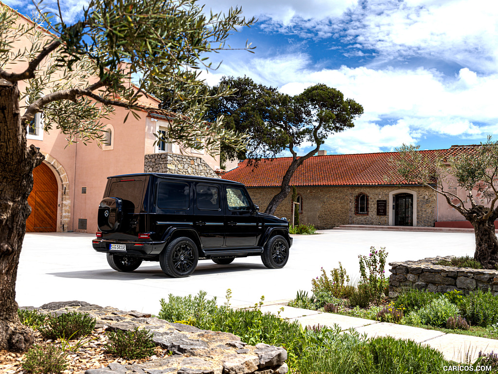 2025 Mercedes-Benz G 580 with EQ Technology (Color: Obsidian Black Metallic) - Rear Three-Quarter