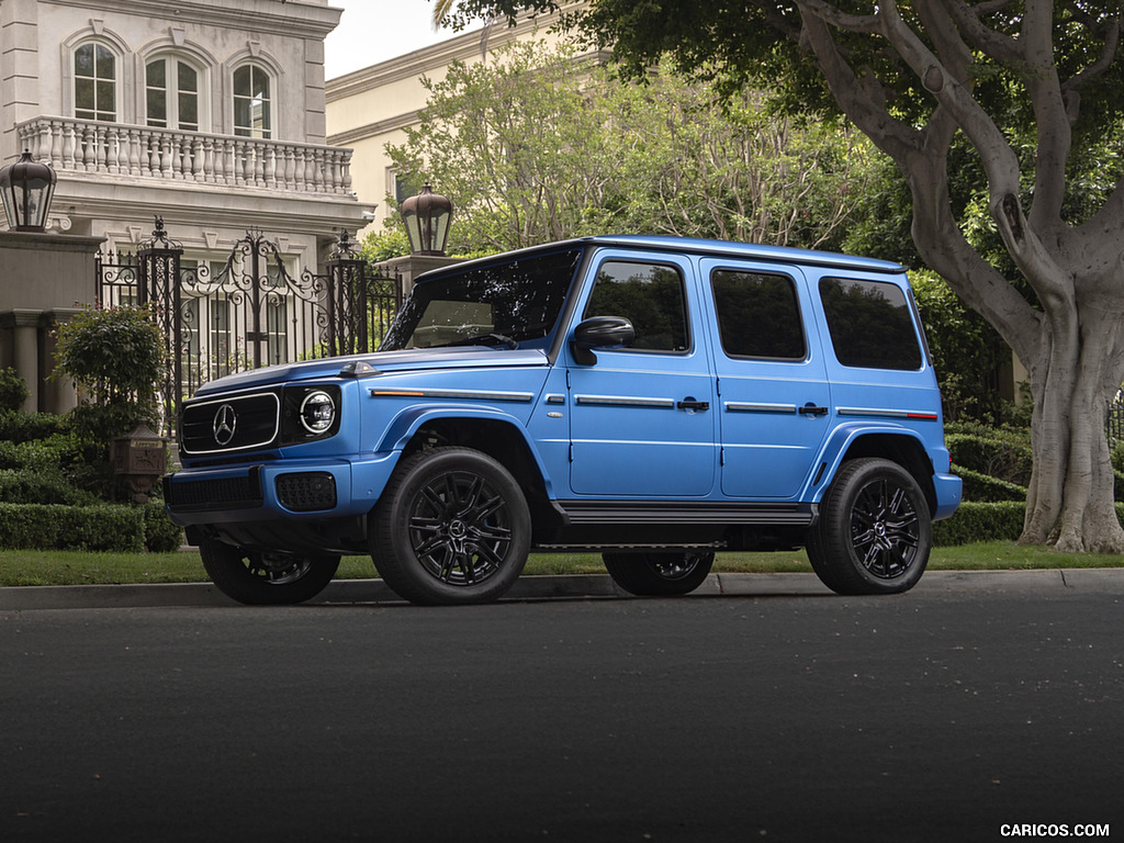 2025 Mercedes-Benz G 580 with EQ Technology - Front Three-Quarter