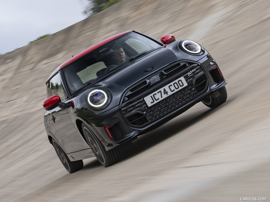 2025 Mini John Cooper Works - Front