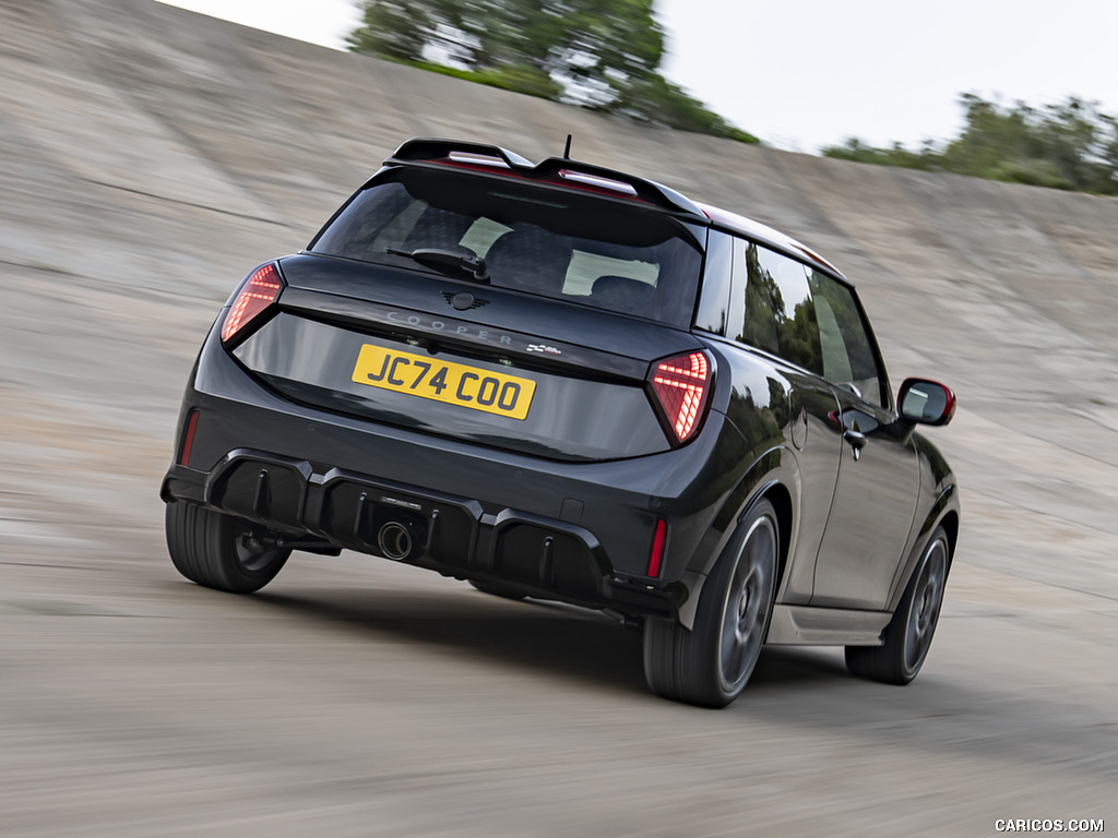 2025 Mini John Cooper Works - Rear