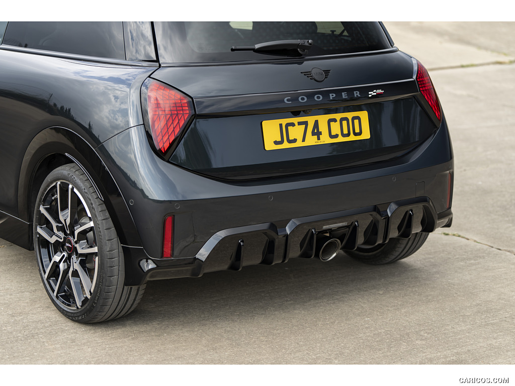 2025 Mini John Cooper Works - Rear