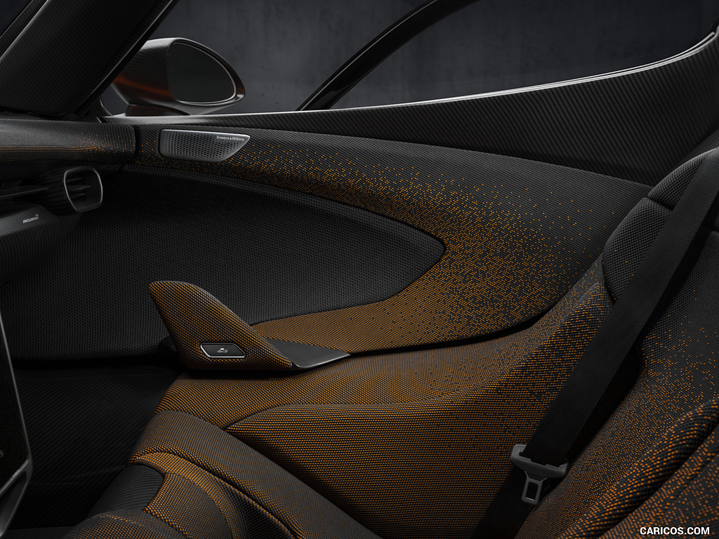 2026 McLaren W1 - Interior