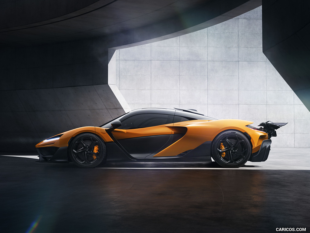 2026 McLaren W1 - Side