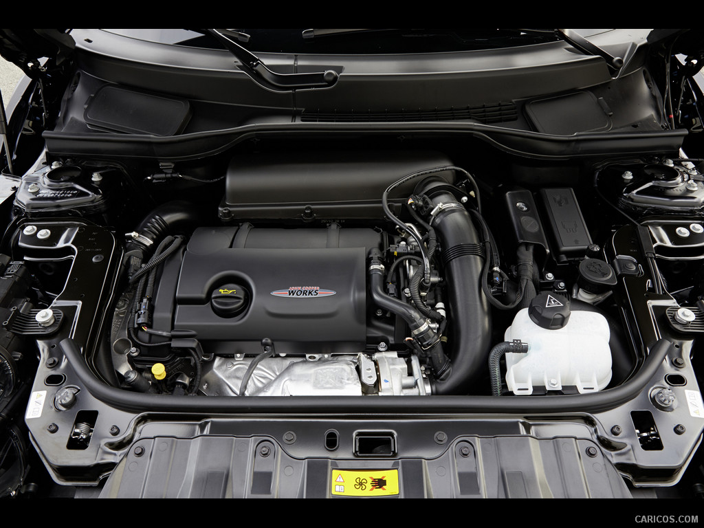 MINI Paceman John Cooper Works (2014)  - Engine