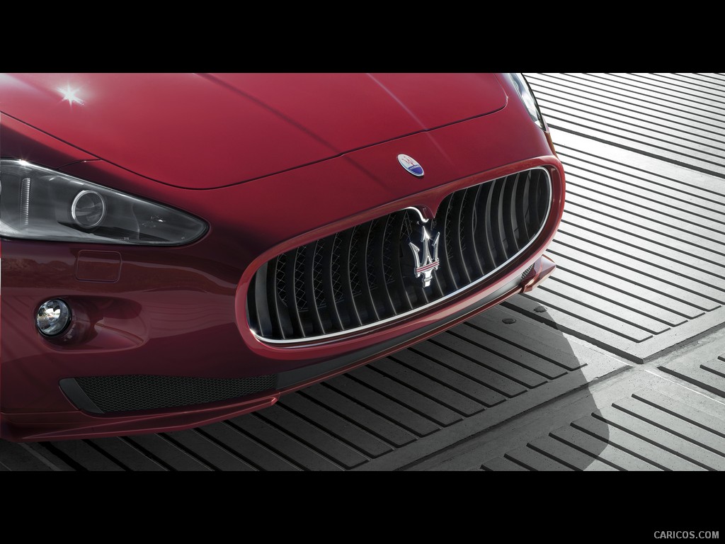 Maserati GranCabrio Sport (2012)  - Front 