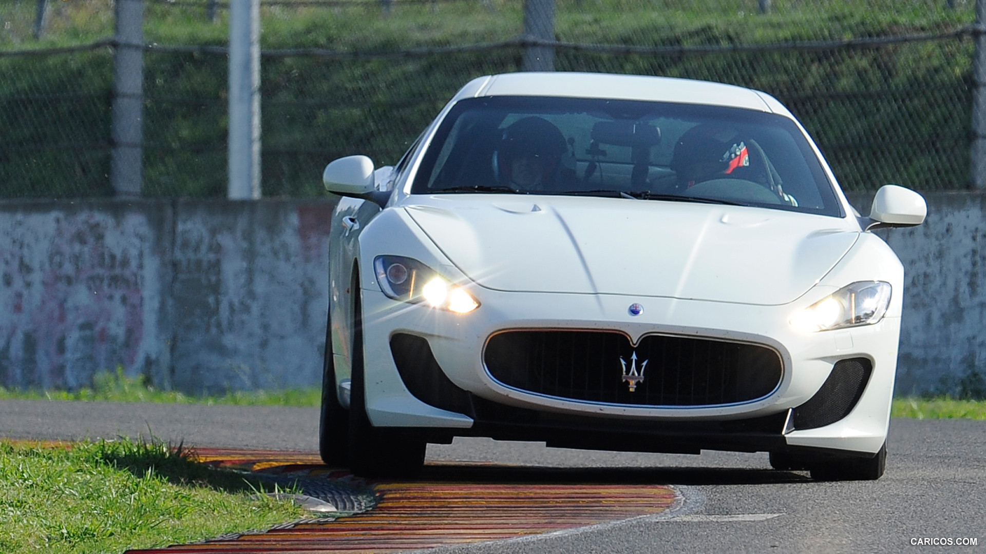 Maserati GranTurismo MC Stradale (2012)  - Front , #42 of 122