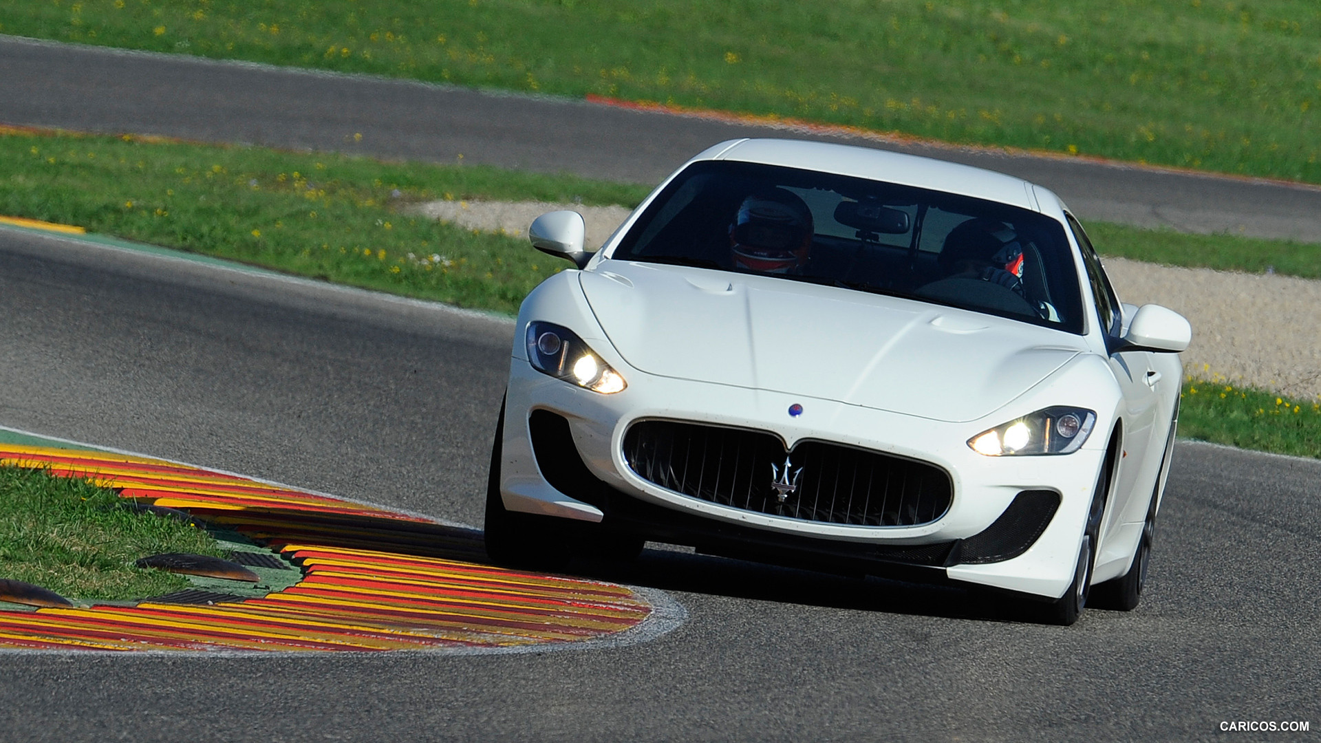 Maserati GranTurismo MC Stradale (2012)  - Front , #44 of 122