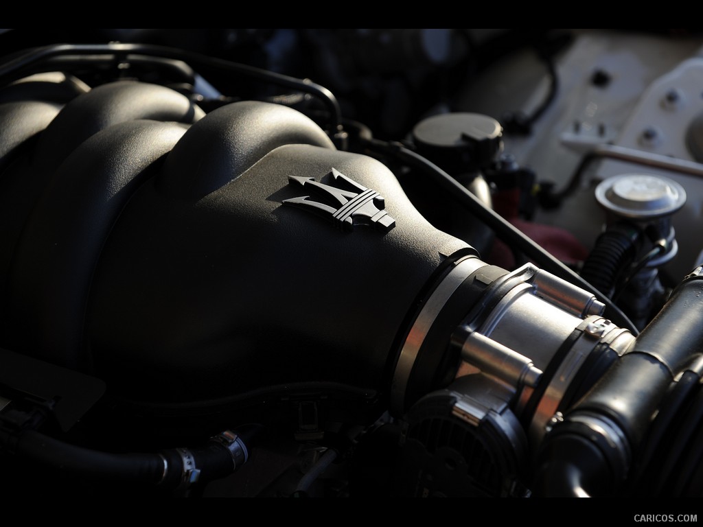 Maserati GranTurismo MC Stradale (2012)  - Engine