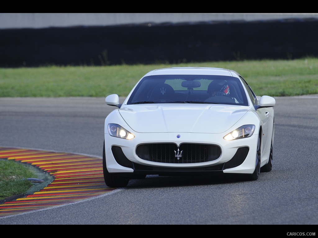 Maserati GranTurismo MC Stradale (2012)  - Front 