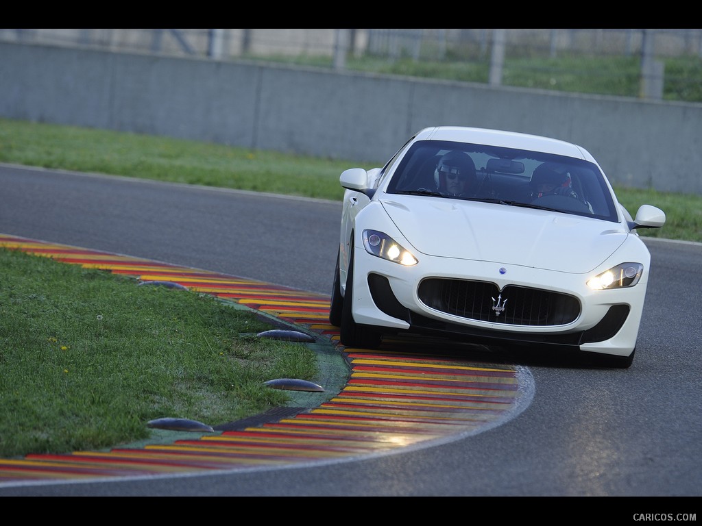 Maserati GranTurismo MC Stradale (2012)  - Front 