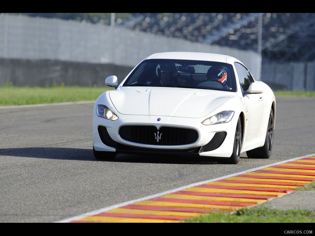 Maserati GranTurismo MC Stradale (2012)  - Front 