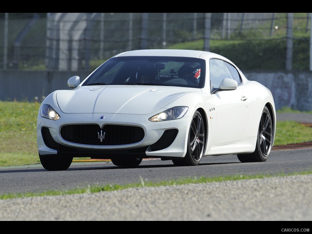 Maserati GranTurismo MC Stradale (2012)  - Front 