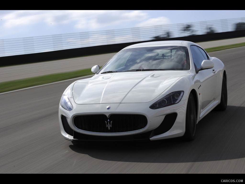 Maserati GranTurismo MC Stradale (2012)  - Front 