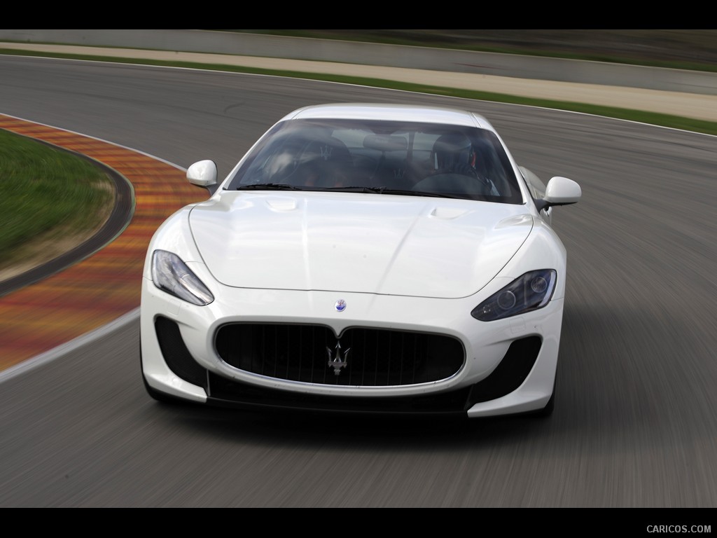 Maserati GranTurismo MC Stradale (2012)  - Front 