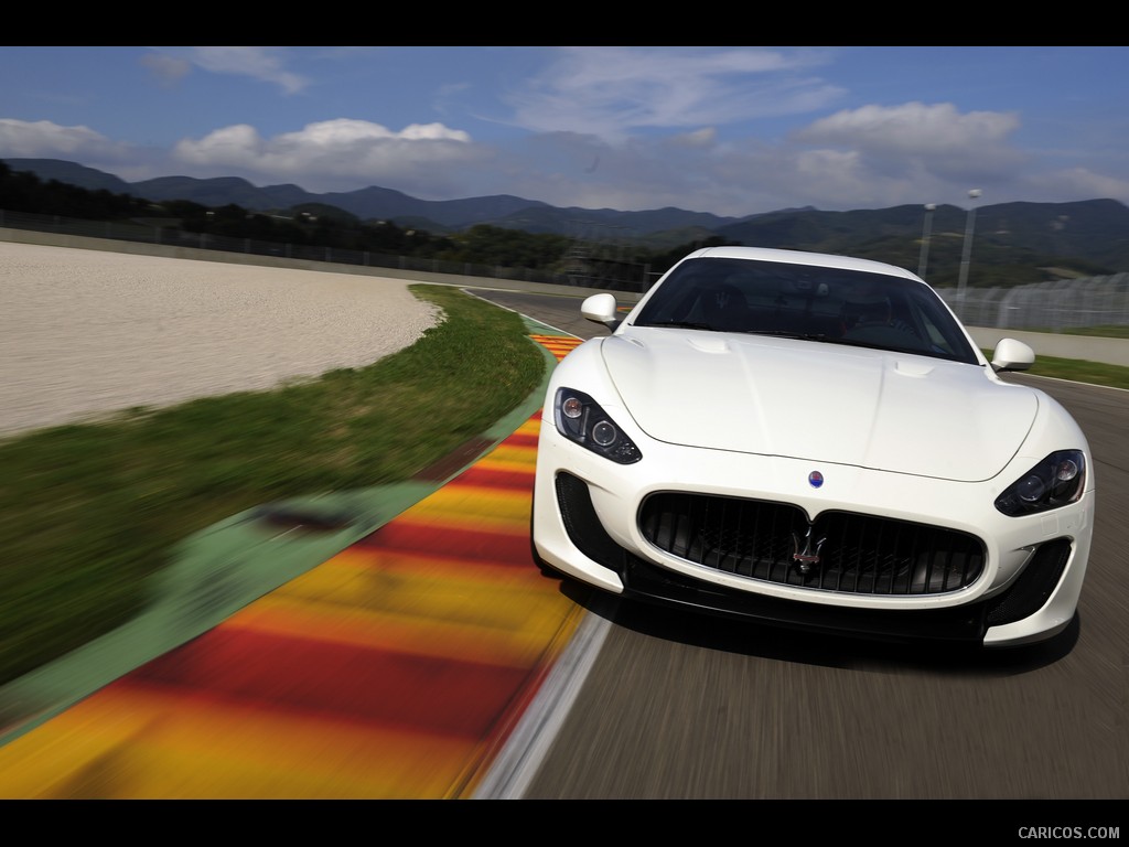 Maserati GranTurismo MC Stradale (2012)  - Front 