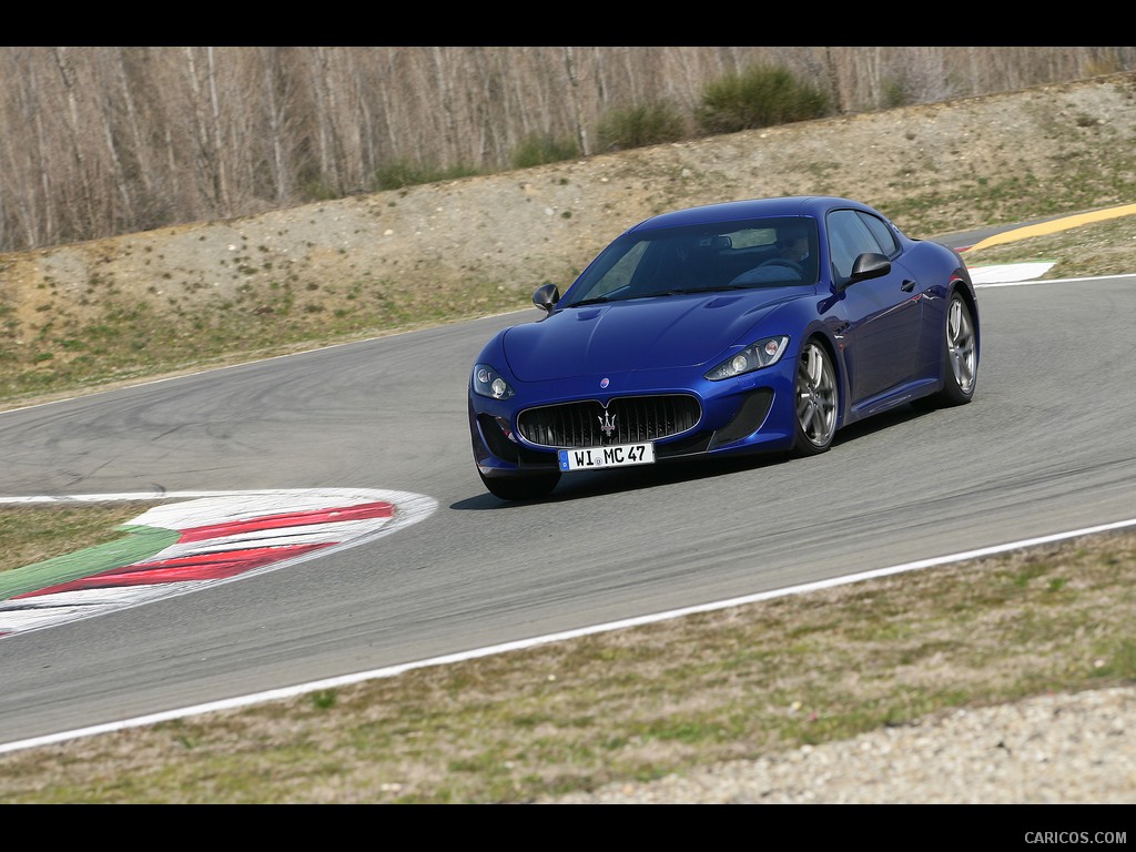 Maserati GranTurismo MC Stradale (2012)  - Front 