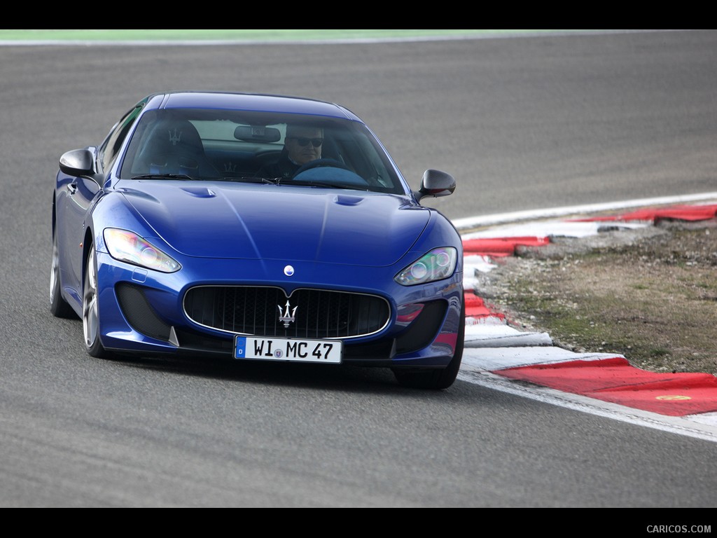 Maserati GranTurismo MC Stradale (2012)  - Front 