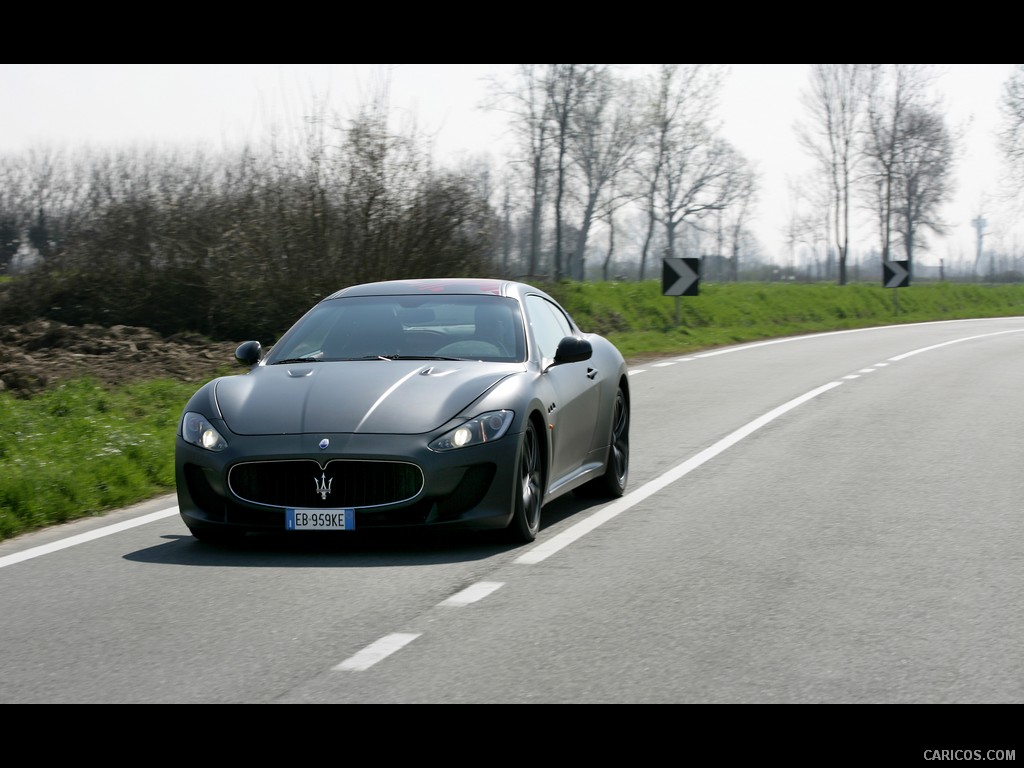 Maserati GranTurismo MC Stradale (2012)  - Front 