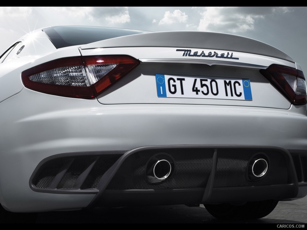 Maserati GranTurismo MC Stradale (2012)  - Rear 