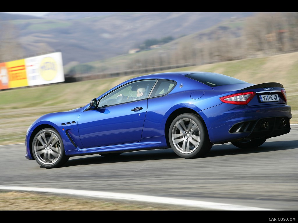 Maserati GranTurismo MC Stradale (2012)  - Side