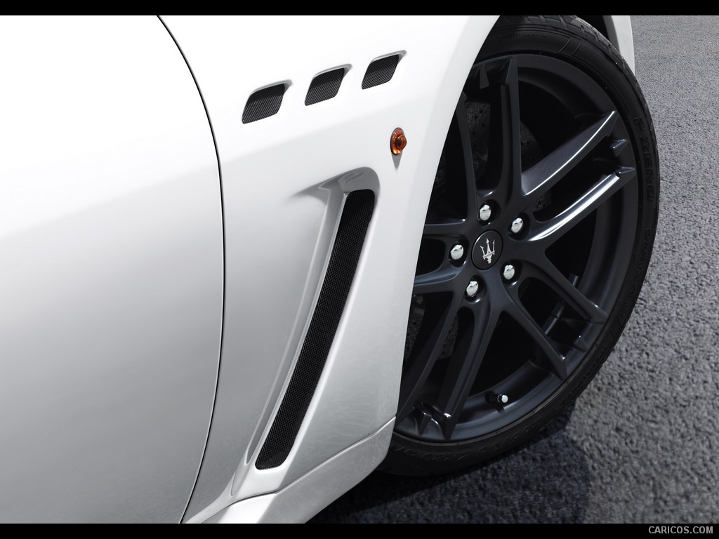 Maserati GranTurismo MC Stradale (2012)  - Wheel