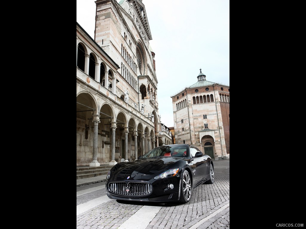 Maserati GranTurismo S (2009)  - Front Angle 