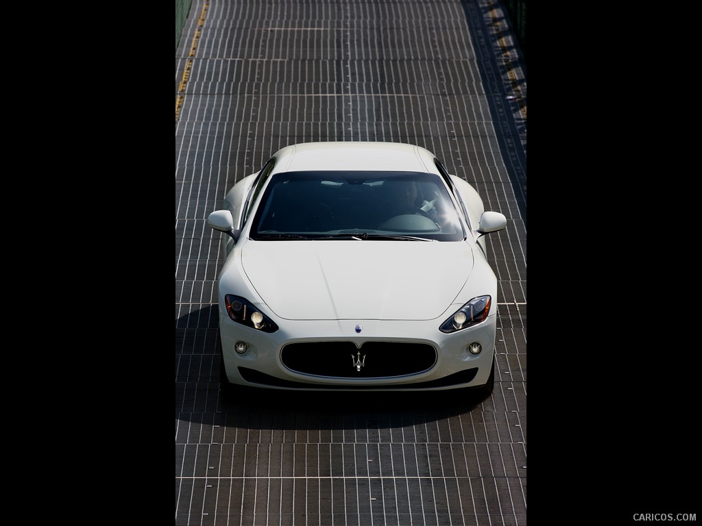 Maserati GranTurismo S (2009)  - Front Angle 