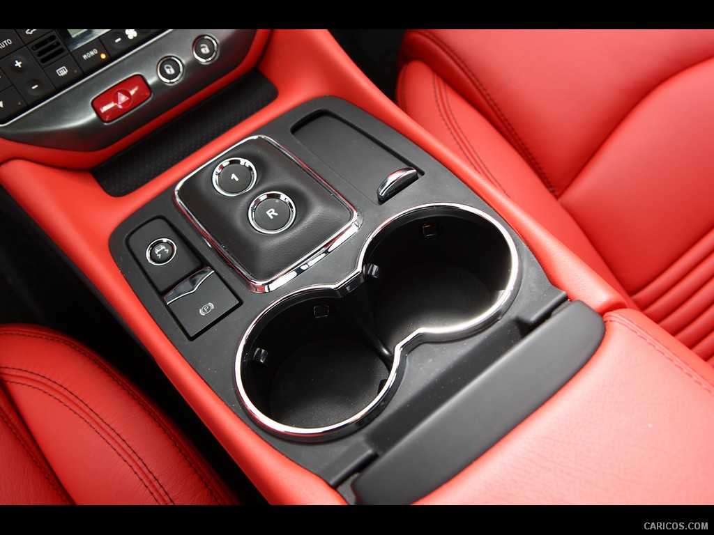 Maserati GranTurismo S (2009)  - Interior, Close-up