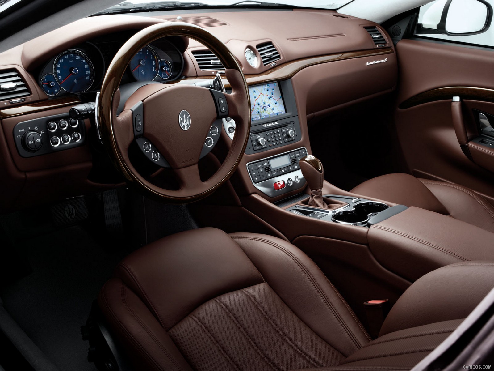Maserati GranTurismo S Automatic (2010)  - Interior, #44 of 58