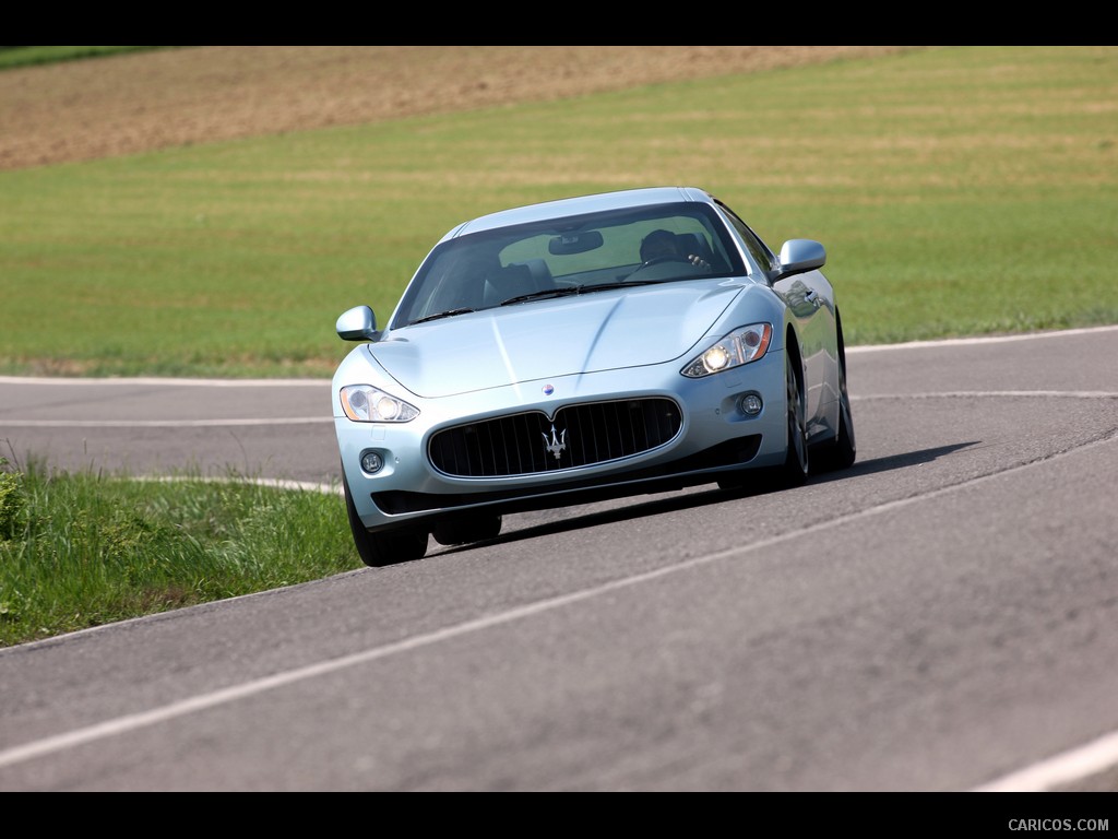 Maserati GranTurismo S Automatic (2010)  - Front Angle 